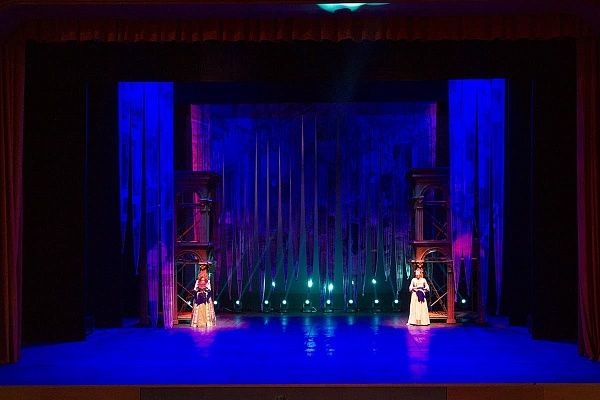 Московский музыкальный театр «Геликон-опера» оснащен современными технологиями сценического освещения